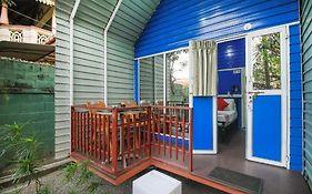 A4 Hostel Colombo Airport - Eco Lodge - Free Pickup & Drop